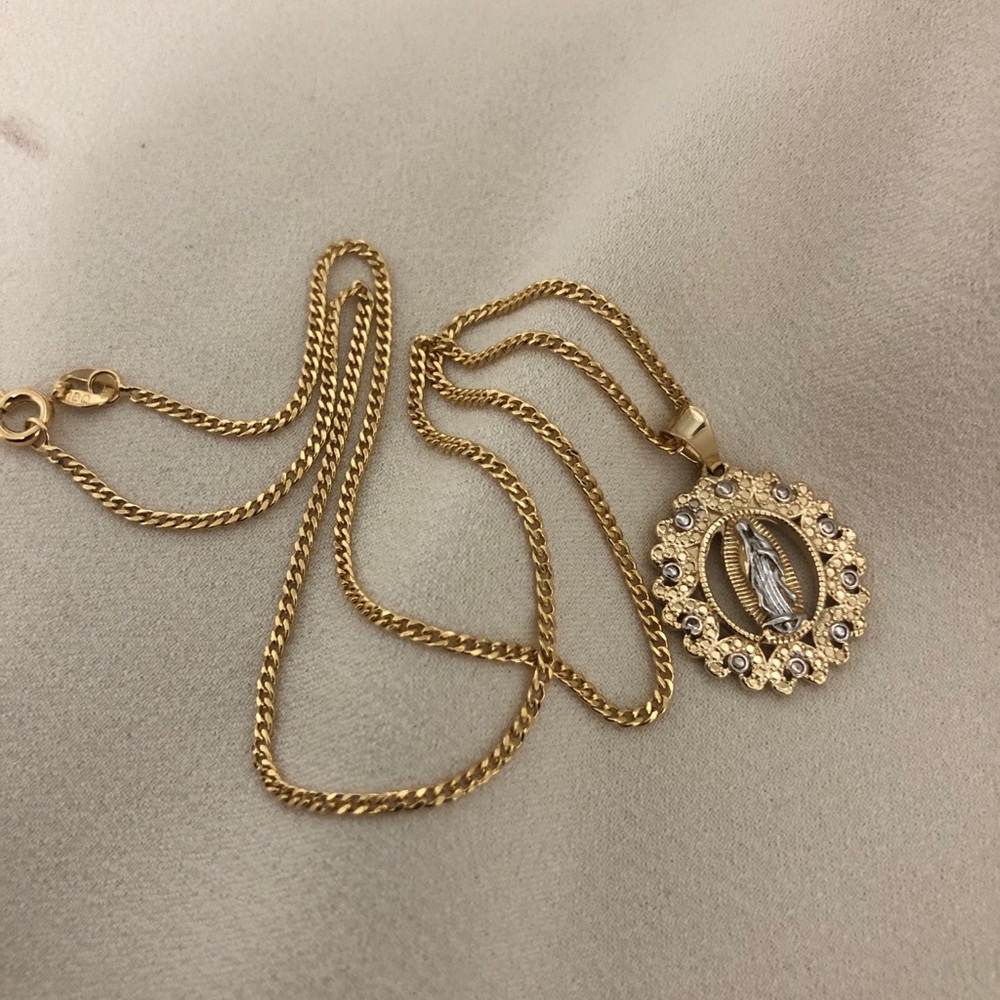 18k Gold Filled Virgin Mary/Cadena de la virgen Guadalupe - Picture 6 of 6